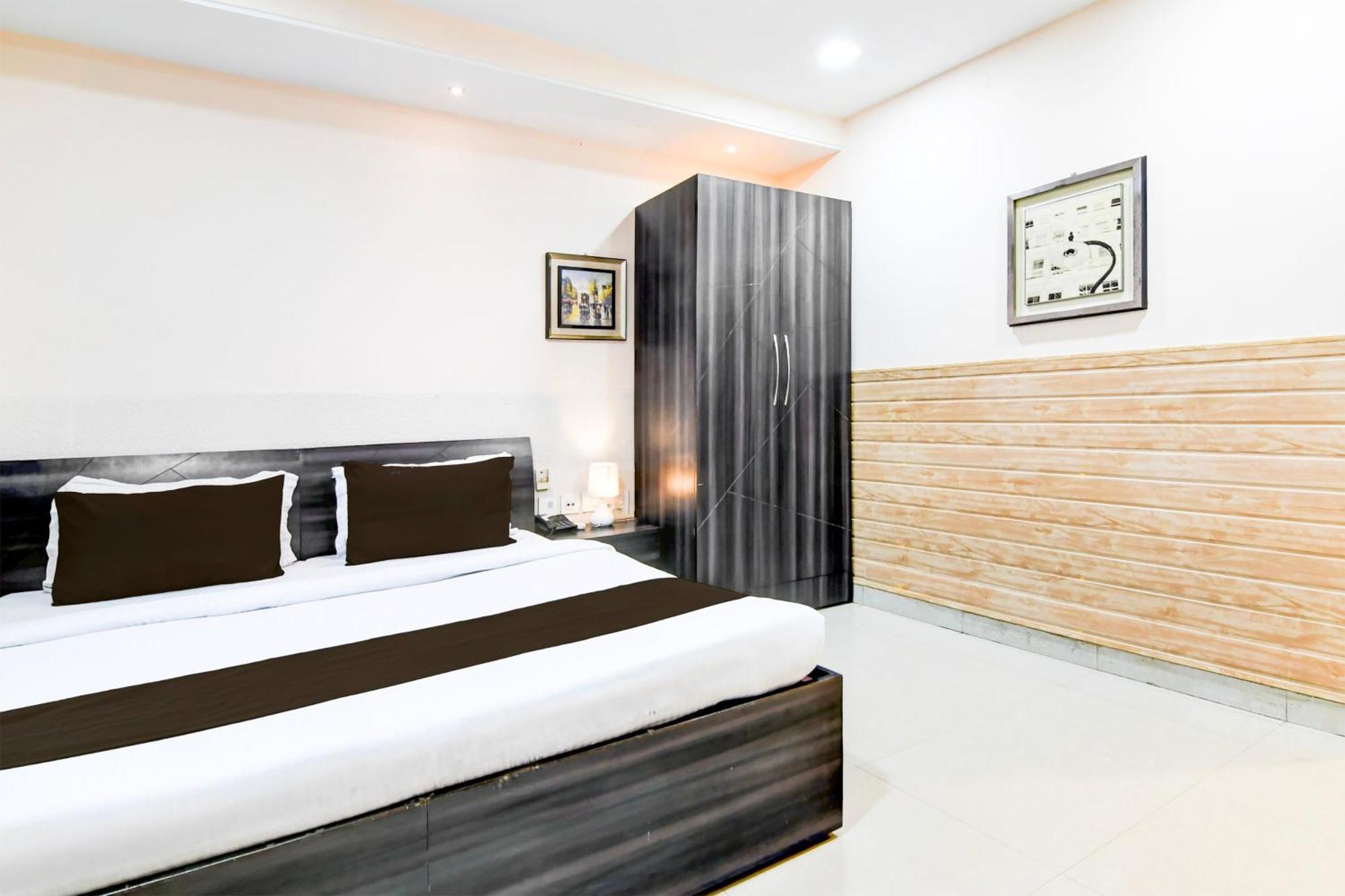 Super Collection O Behala Hotel Bhasa Bagian luar foto