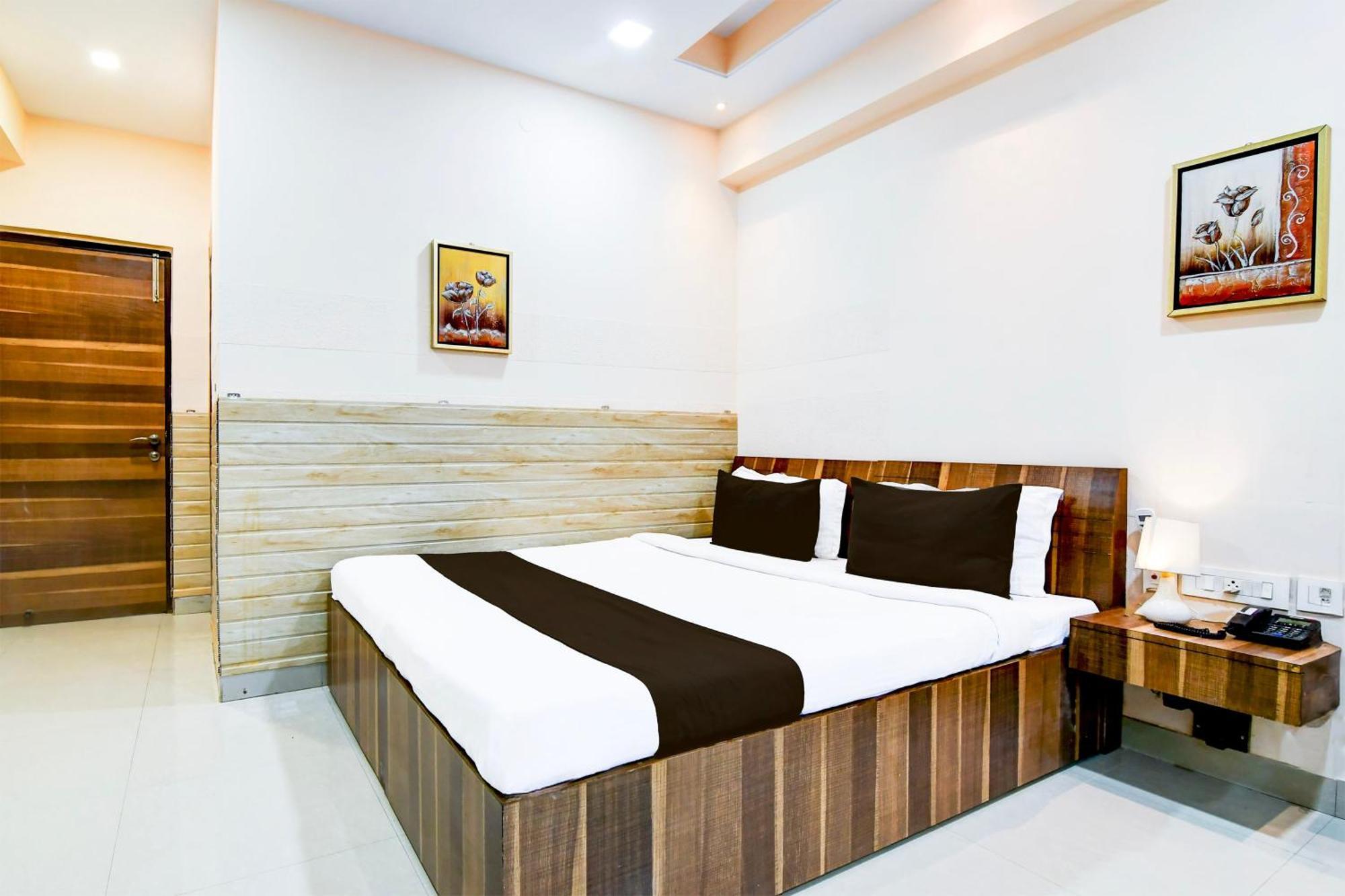 Super Collection O Behala Hotel Bhasa Bagian luar foto