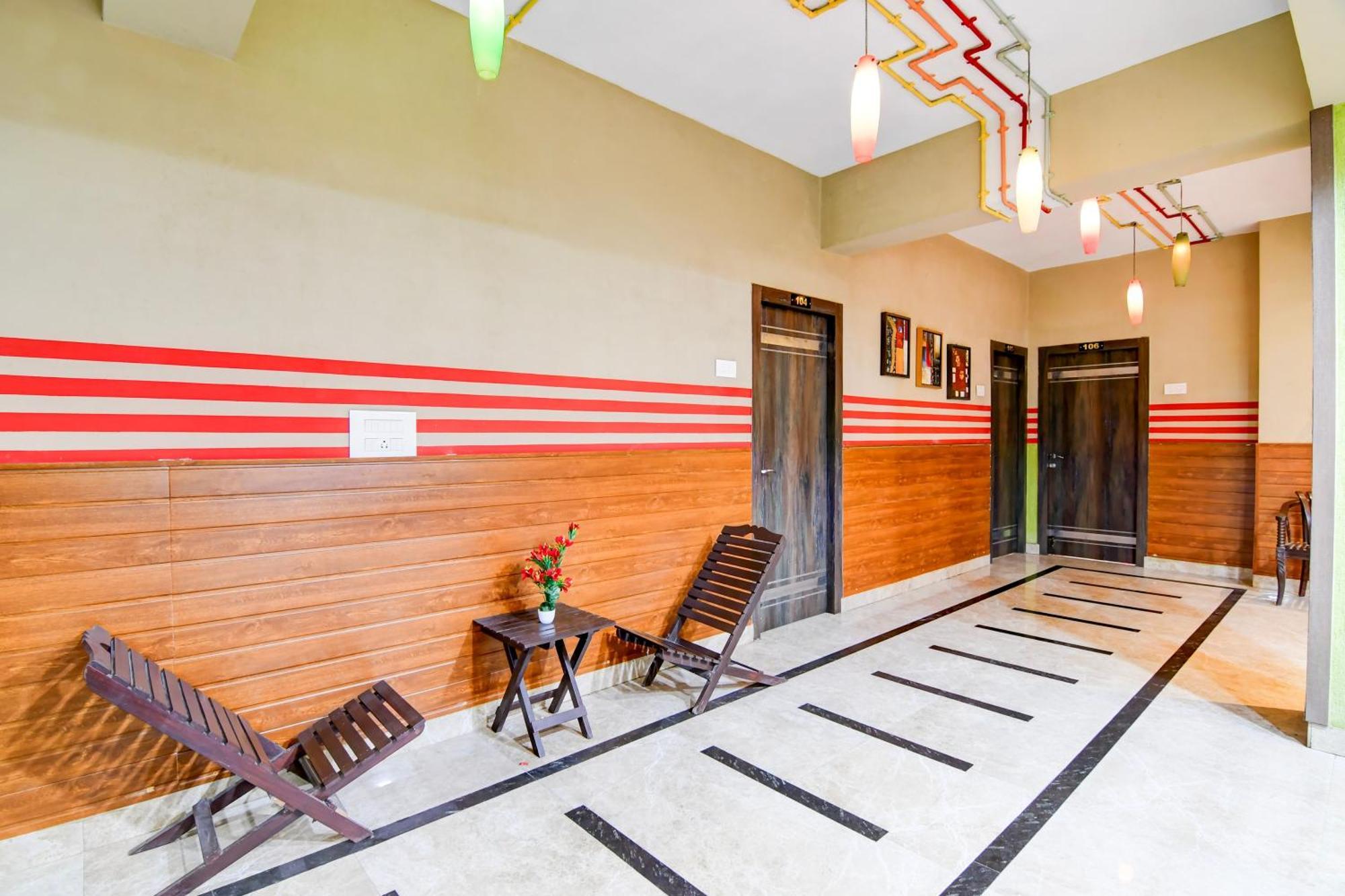 Super Collection O Behala Hotel Bhasa Bagian luar foto